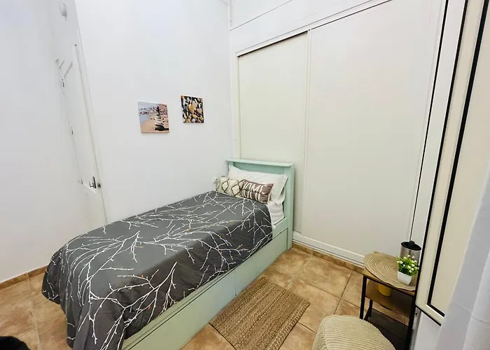 Standard Room with 1 Single Bed