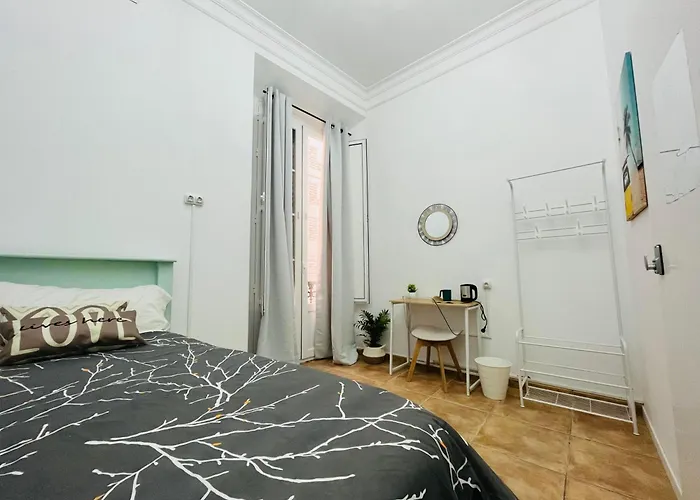 Large Single Room